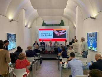 A Palermo progetto 'Vulnerabili', Mulè: "Una sanità più equa che tutela pazienti invisibili A Palermo progetto 'Vulnerabili', Mulè: "Una sanità più equa che tutela pazienti invisibili