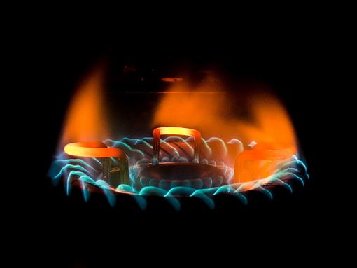 Stangata bollette: secondo l'Osservatorio Ubroker previsti aumenti fino al +60% per l'inverno