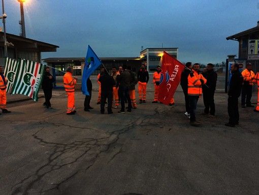 La Massano replica ai lavoratori in sciopero: ''Ok al pagamento di stipendi e tredicesime, ma deve riprendere l'attività'' La Massano replica ai lavoratori in sciopero: ''Ok al pagamento di stipendi e tredicesime, ma deve riprendere l'attività''