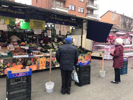 Rivoli, da domani nei mercati rionali tornano i banchi non alimentari