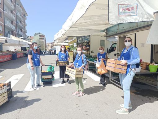 Volontari in strada a Rivoli