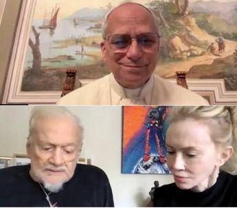 Papa, telefonata con l'astronauta dell'allunaggio Buzz Aldrin a 56 anni dalla missione dell'Apollo 11 Papa, telefonata con l'astronauta dell'allunaggio Buzz Aldrin a 56 anni dalla missione dell'Apollo 11