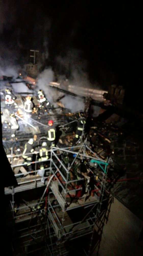 Incendio alla Sacra di San Michele: notte di lavori e di bonifica per i vigili del fuoco