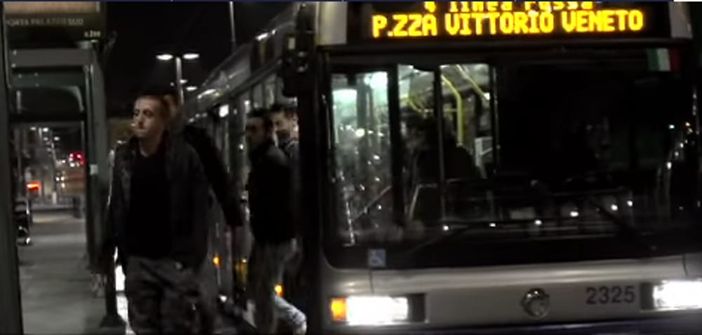 Night Buster, per l'estate tornano i bus notturni per i giovani da 29 Comuni al centro di Torino