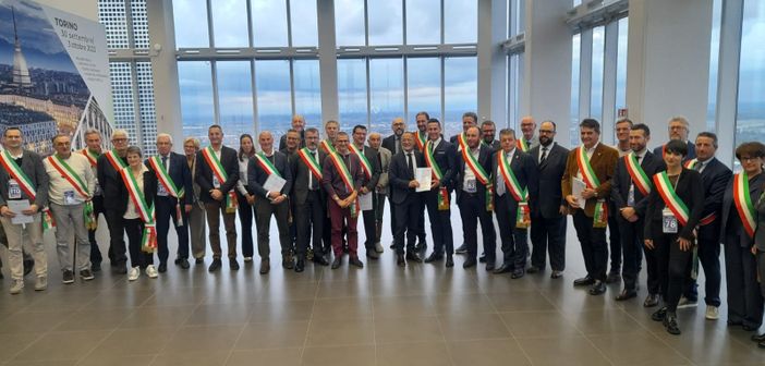 Dalle Regione 8 milioni di euro per 13 Comuni Torinesi Dalle Regione 8 milioni di euro per 13 Comuni Torinesi