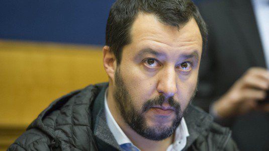 Salvini a processo per vilipendio all’ordine giudiziario, il senatore leghista annuncia: "Mi presenterò dinanzi al giudice" [VIDEO]