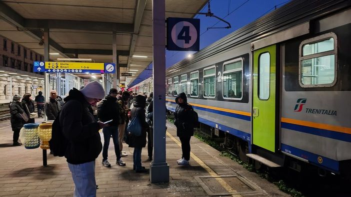 Fine settimana nero per pendolari e viaggiatori: indetto sciopero nazionale delle Ferrovie