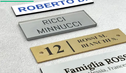 Rinnovare l’ingresso del condominio anni Settanta: androne, citofoni e cassette della posta Rinnovare l’ingresso del condominio anni Settanta: androne, citofoni e cassette della posta