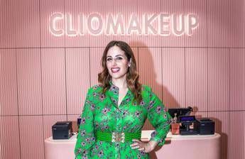 ClioMakeUp derubata a Milano, lo choc: "Avevo la borsa accanto poi è sparita" ClioMakeUp derubata a Milano, lo choc: "Avevo la borsa accanto poi è sparita"