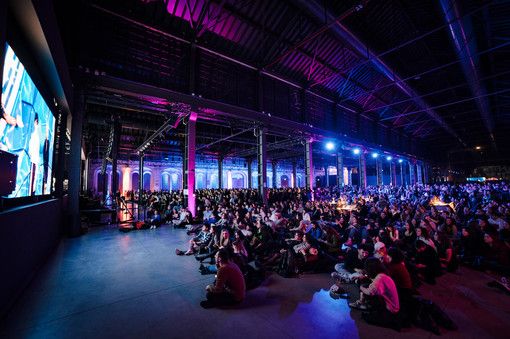 Watch Party Sanremo 2025, per gustarsi insieme la serata cover del Festival Watch Party Sanremo 2025, per gustarsi insieme la serata cover del Festival