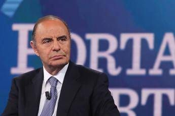 Scontro con Provenzano a Porta a Porta, Vespa: "Da lui più grave delle offese" Scontro con Provenzano a Porta a Porta, Vespa: "Da lui più grave delle offese"