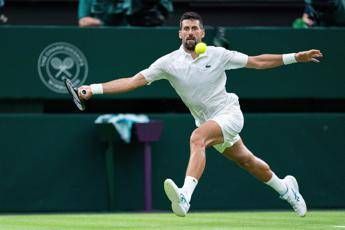 Djokovic e la sconfitta con Sinner a Wimbledon: "Colpa dell'età, lui troppo forte" Djokovic e la sconfitta con Sinner a Wimbledon: "Colpa dell'età, lui troppo forte"