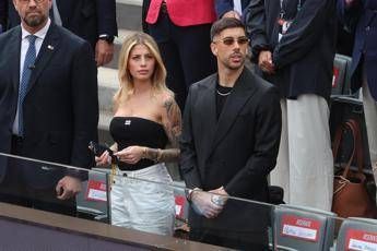 Chiara Nasti, lo sfogo dopo la vacanza: "Essere mamma è più faticoso di lavorare" Chiara Nasti, lo sfogo dopo la vacanza: "Essere mamma è più faticoso di lavorare"