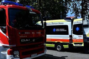 Schianto in tangenziale a Modena, auto prende fuoco: ragazza muore carbonizzata Schianto in tangenziale a Modena, auto prende fuoco: ragazza muore carbonizzata