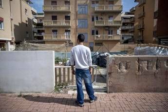Save the Children: in grandi città 1 minore su 10 vive in aree più fragili col doppio dei tassi di dispersione e abbandono scolastico