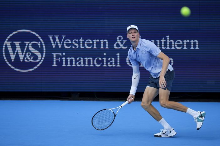 Sinner in semifinale a Cincinnati, battuto Auger-Aliassime Sinner in semifinale a Cincinnati, battuto Auger-Aliassime