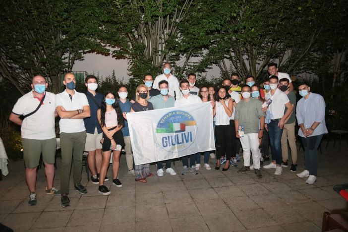 Elezioni Venaria, Giulivi: “La politica ha bisogno di cambiare facce, di freschezza e di nuove idee”. E presenta i più giovani tra i candidati consiglieri Elezioni Venaria, Giulivi: “La politica ha bisogno di cambiare facce, di freschezza e di nuove idee”. E presenta i più giovani tra i candidati consiglieri