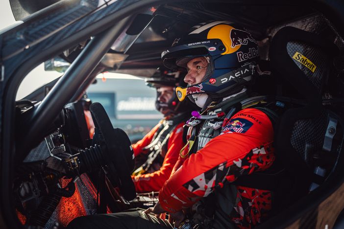 Dakar 2025. Sabelt e Dacia Sandriders presentano Rally Raid, il sedile hi-tech Dakar 2025. Sabelt e Dacia Sandriders presentano Rally Raid, il sedile hi-tech