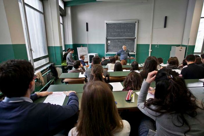 In Piemonte crescono gli iscritti alle scuole professionali, in calo licei e istituti tecnici