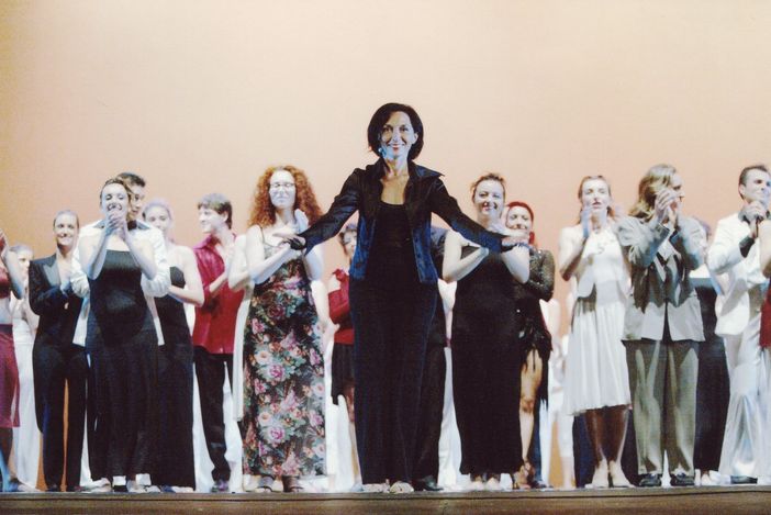 Teatro Astra sold out per Adriana Cava: "La danza: la mia vita". Un viaggio nel tempo attraversa la carriera della coreografa torinese Teatro Astra sold out per Adriana Cava: "La danza: la mia vita". Un viaggio nel tempo attraversa la carriera della coreografa torinese