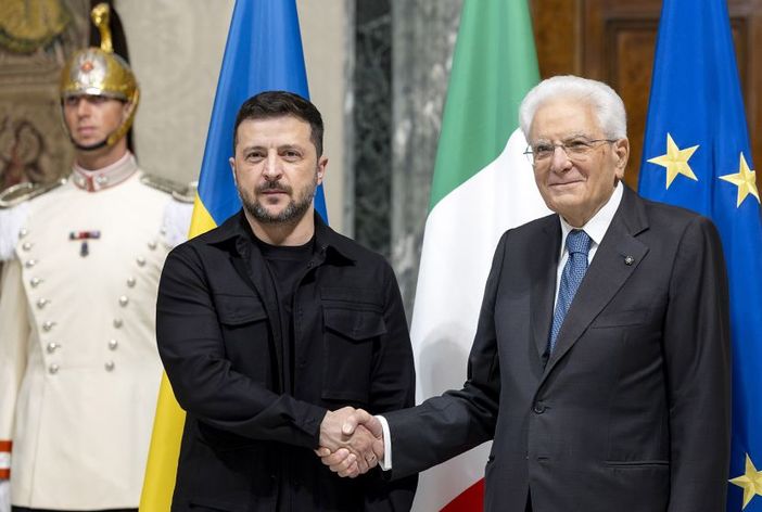 Mattarella “Cruciale che Kiev avverta che non è sola” Mattarella “Cruciale che Kiev avverta che non è sola”