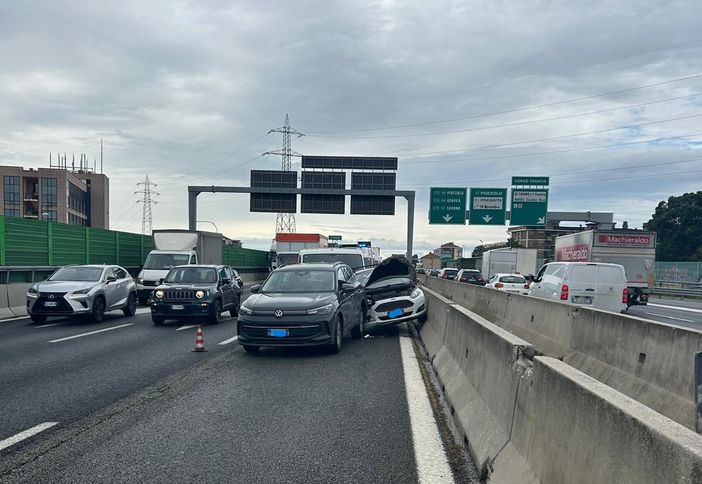 Incidente all'altezza di corso Francia: traffico paralizzato sulla tangenziale Incidente all'altezza di corso Francia: traffico paralizzato sulla tangenziale