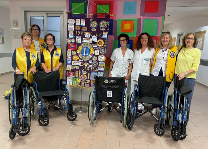 Carrozzine rigenerate e donate dal Lions club di Rivoli