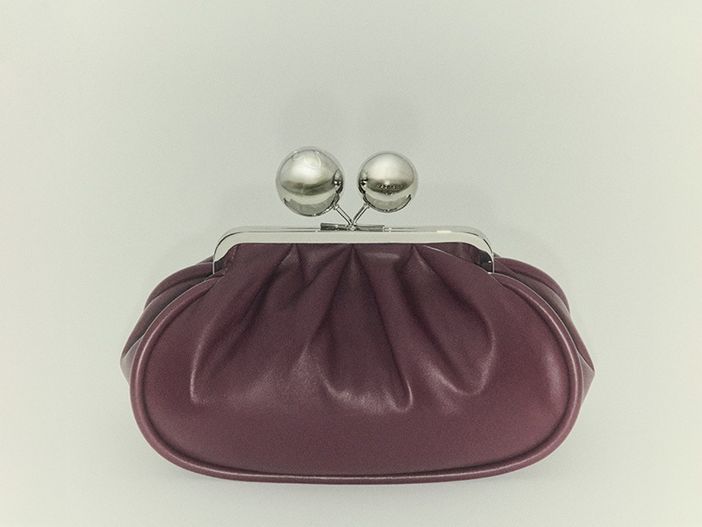 Spontanea, ottimista, indipendente: la femminilità secondo Weekend Max Mara