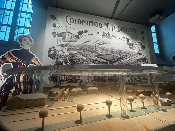 mostra aperta al pubblico mostra aperta al pubblico