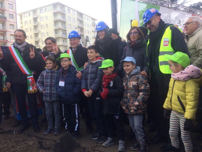 Metropolitana, assegnati i lavori del secondo lotto per la Linea 1 da Collegno a Cascine Vica Metropolitana, assegnati i lavori del secondo lotto per la Linea 1 da Collegno a Cascine Vica