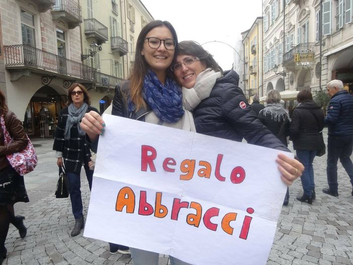 Stringiamoci: il 21 gennaio è la Giornata Mondiale dell’Abbraccio