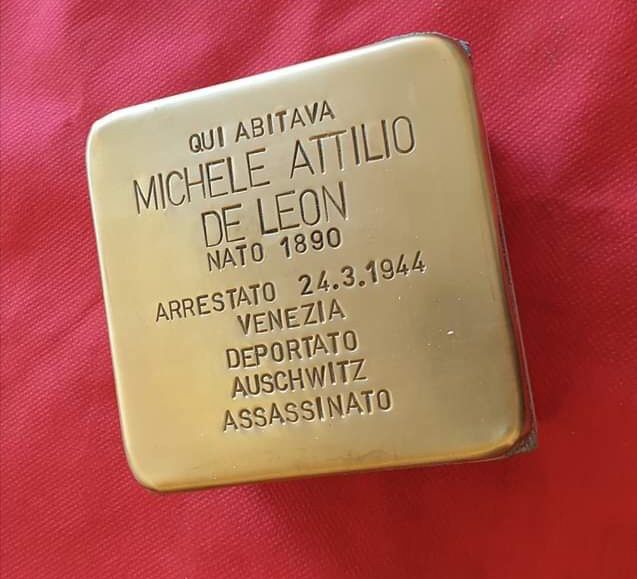 Collegno, posta la seconda Stolpersteine: "Con questi gesti Attilio e Massimo tornano a casa" (FOTO) Collegno, posta la seconda Stolpersteine: "Con questi gesti Attilio e Massimo tornano a casa" (FOTO)