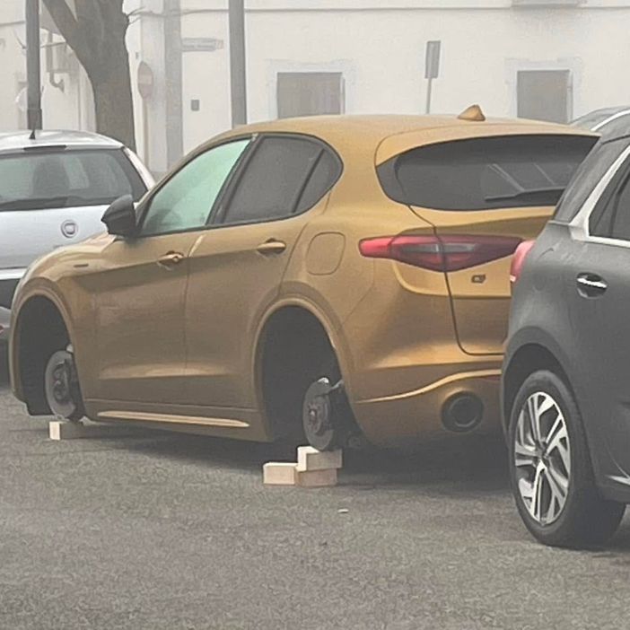 Cannibali di pneumatici senza pietà, altri tre colpi nelle ultime due notti Cannibali di pneumatici senza pietà, altri tre colpi nelle ultime due notti