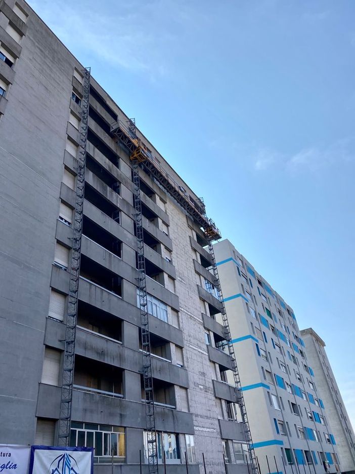 Collegno, il sindaco: "Via tutti gli abusivi". Poi attacca Atc: "Assegni i 60 alloggi che sono vuoti" Collegno, il sindaco: "Via tutti gli abusivi". Poi attacca Atc: "Assegni i 60 alloggi che sono vuoti"