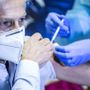 Vaccinazioni anti-Covid: in Piemonte parte la campagna 2026-2027 con il vaccino aggiornato