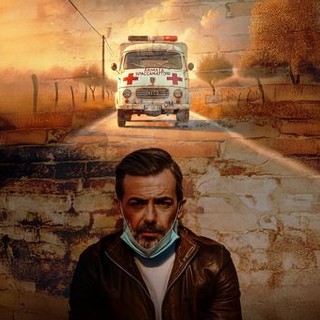 Collegno, sul palco dell'Arpino "L'Armata Spaccamattoni": uno spettacolo tra ironia e realtà