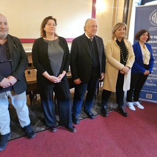 Regionali, il mondo della cultura incontra i candidati: "Erogare i contributi nel momento dell'assegnazione"