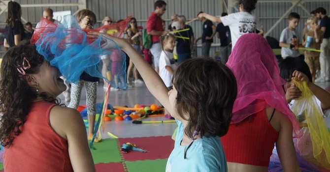 Collegno, i centri estivi raddoppiano e coprono l'intero orario scolastico fino a settembre Collegno, i centri estivi raddoppiano e coprono l'intero orario scolastico fino a settembre