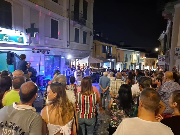 L’inizio dell’estate si festeggia con la Festa della Musica: appuntamento a Rivoli il 20 e 21 giugno L’inizio dell’estate si festeggia con la Festa della Musica: appuntamento a Rivoli il 20 e 21 giugno