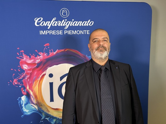 La BCE aumenta i tassi di interesse e i prestiti bancari alle PMI piemontesi scendono del 3,8%. Confartigianato: "Frenano gli investimenti e l'innovazione" La BCE aumenta i tassi di interesse e i prestiti bancari alle PMI piemontesi scendono del 3,8%. Confartigianato: "Frenano gli investimenti e l'innovazione"