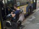 Bus 33, la fermata di via Asiago sotto accusa: "Accesso complicato ai bus per i disabili"