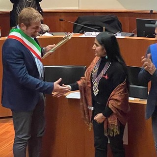 La consegna della cittadinanza onoraria