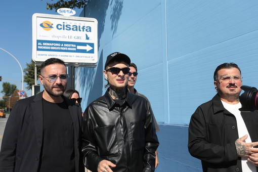 L'artista Rosa Chemical di ritorno nella sua Grugliasco L'artista Rosa Chemical di ritorno nella sua Grugliasco