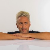 Vincenzo Schettini, il professore di Fisica più seguito del web Vincenzo Schettini, il professore di Fisica più seguito del web