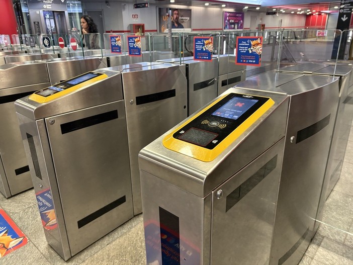 Tornelli contactless fuori uso Tornelli contactless fuori uso
