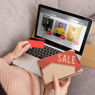 La cultura del risparmio cambia: tra acquisti online, promozioni e strumenti digitali