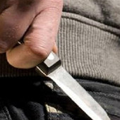 Rissa tra automobilisti a Collegno: un uomo ferito con un coltello