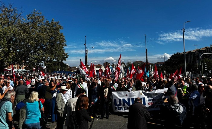 Sindaci, forze politiche e sindacati "Uniti per la metro" Sindaci, forze politiche e sindacati "Uniti per la metro"