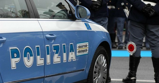 Due persone sono state arrestate dalla Polizia