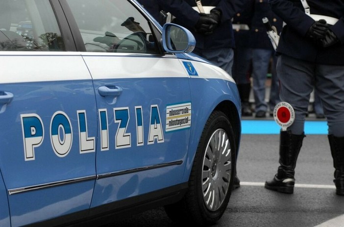 Due persone sono state arrestate dalla Polizia Due persone sono state arrestate dalla Polizia